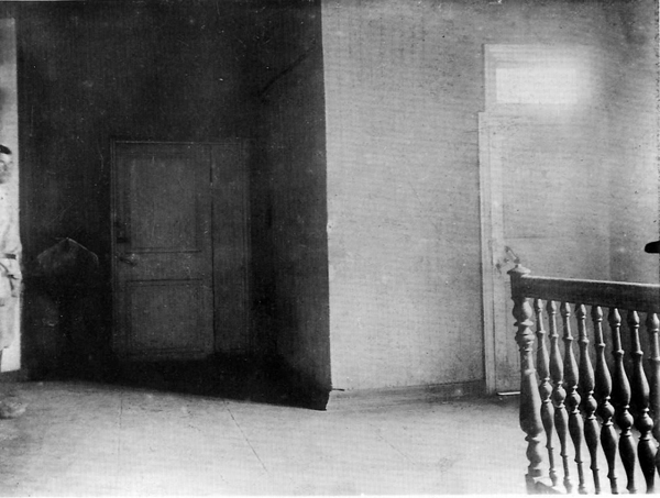14. Холл верхнего этажа. 1919.jpg
